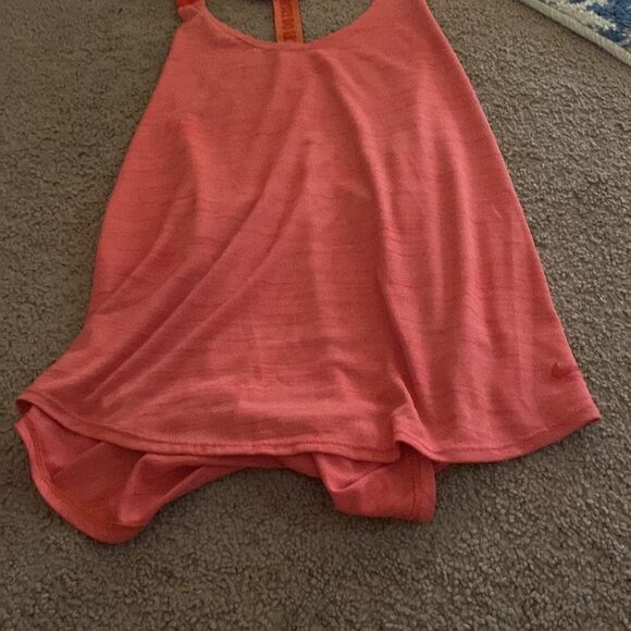 Nike dri fit small tank top - Picture 3 of 6
